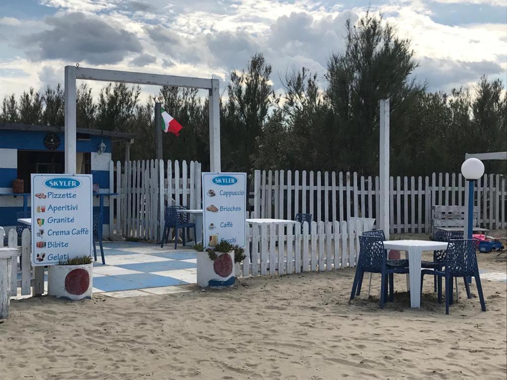 Maronda Camping Marina Di Montenero Exteriör bild