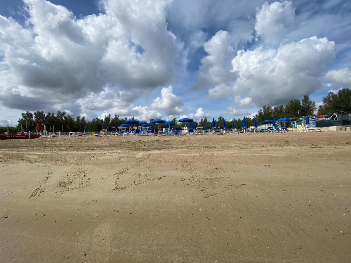 Maronda Camping Marina Di Montenero Exteriör bild